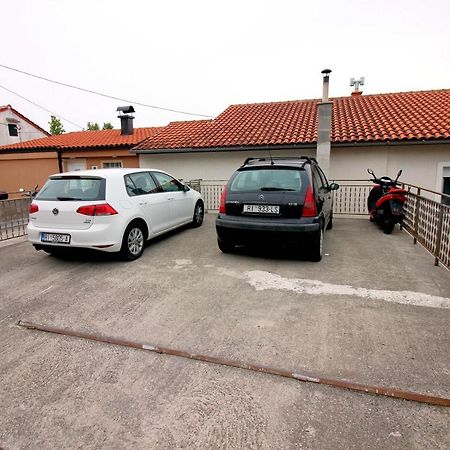 Apartment Leana Selce Exterior foto